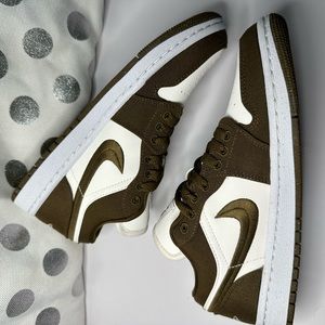 Nike Air Jordan low “Light Olive”